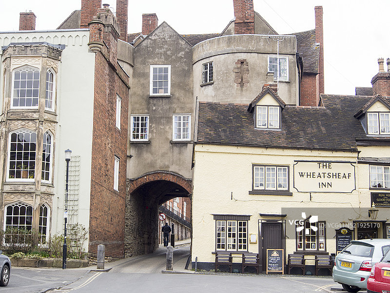 宽阔的大门图片素材