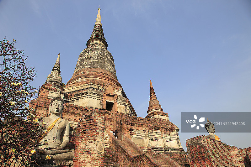 泰国阿瑜陀耶崖差蒙空寺佛教寺庙图片素材