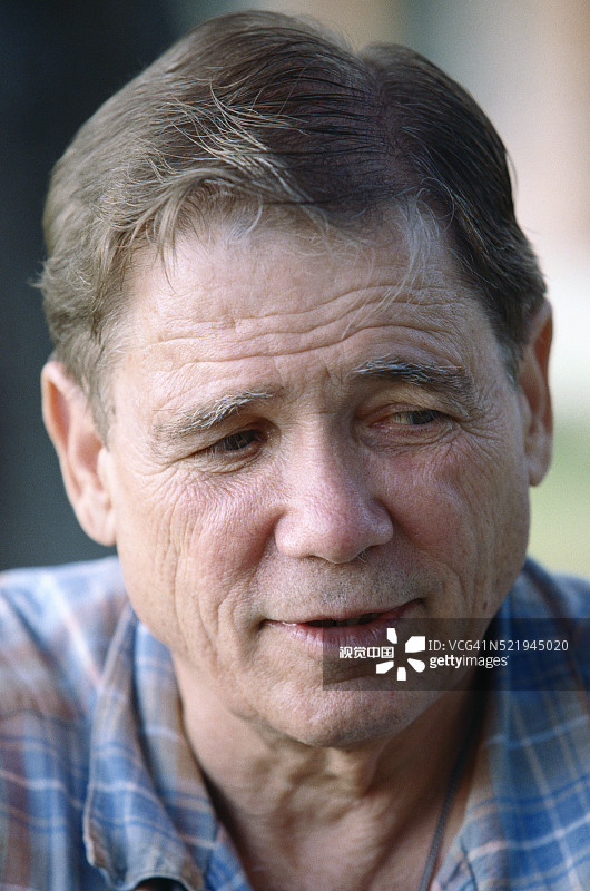 作家詹姆斯·李·伯克图片素材