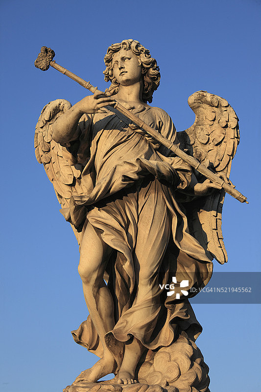 罗马，圣天使桥，贝尔尼尼的天使雕像图片素材