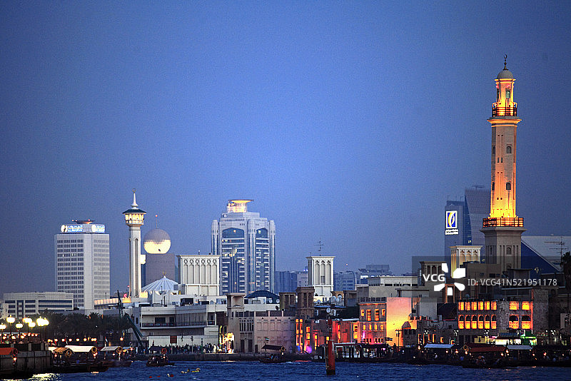 阿拉伯联合酋长国迪拜，迪拜河，迪拜城市天际线图片素材