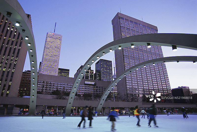 在内森·菲利普斯广场溜冰图片素材