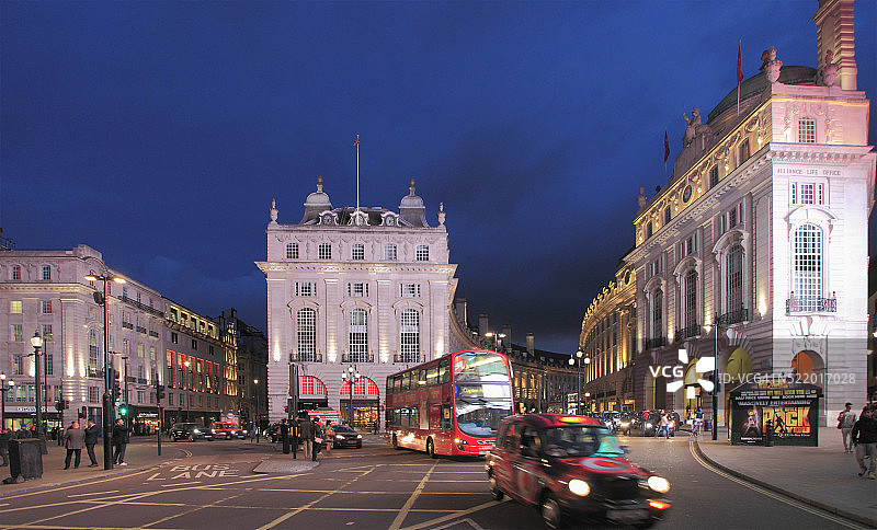 英国伦敦皮卡迪利广场图片素材