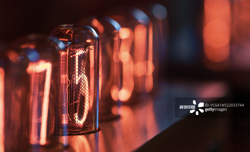 辉光钟图片素材