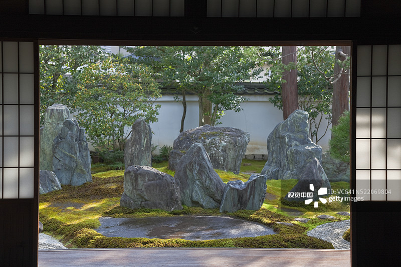 京都重森三玲庭园博物馆的枯山水景观，日本图片素材