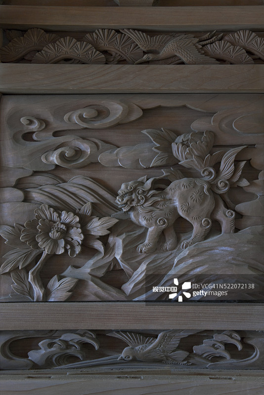 京都上贺茂神社的狛犬守护狮雕塑图片素材