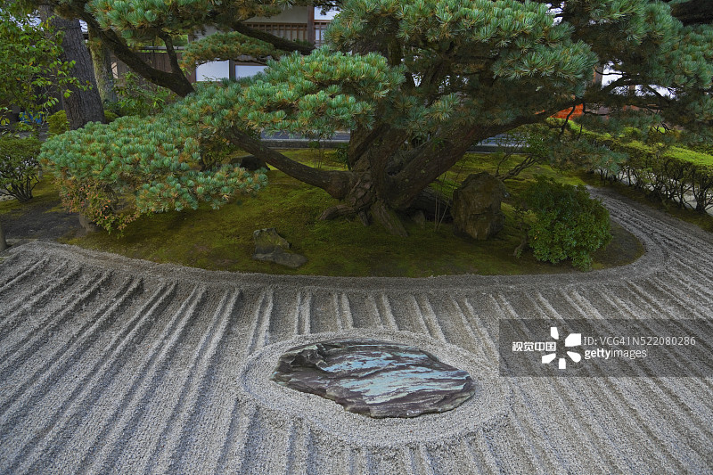 日本京都银阁寺禅宗花园石图片素材