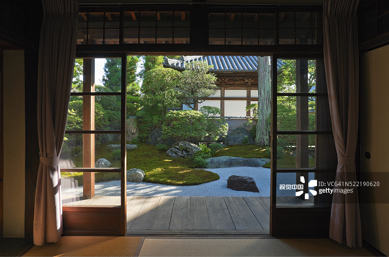 京都妙心寺禅意花园景观，日本图片素材