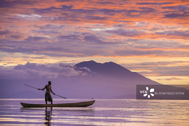 渔民的影子图片素材