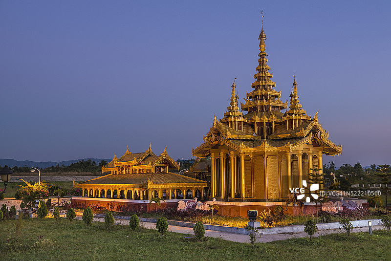 缅甸勃固的甘榜扎梯王宫图片素材