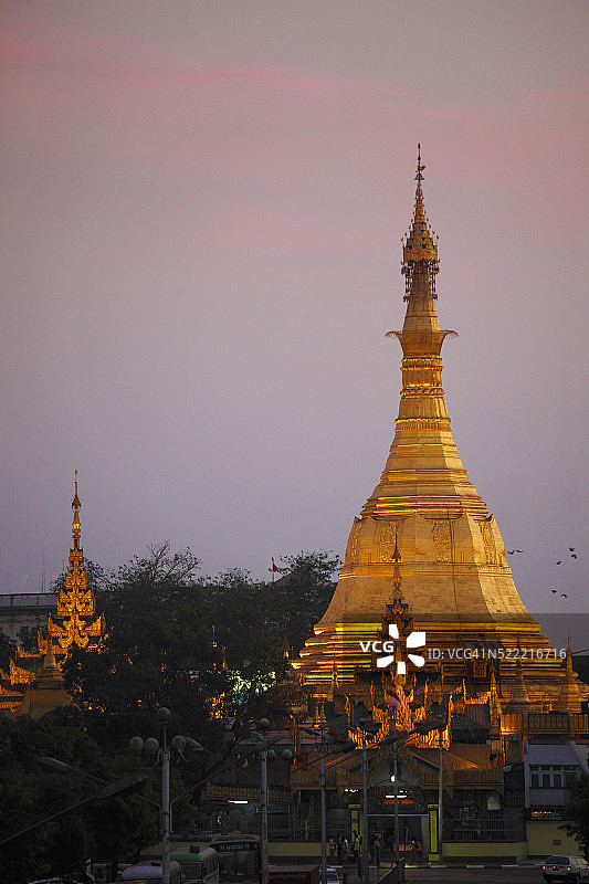 缅甸仰光苏雷宝塔图片素材