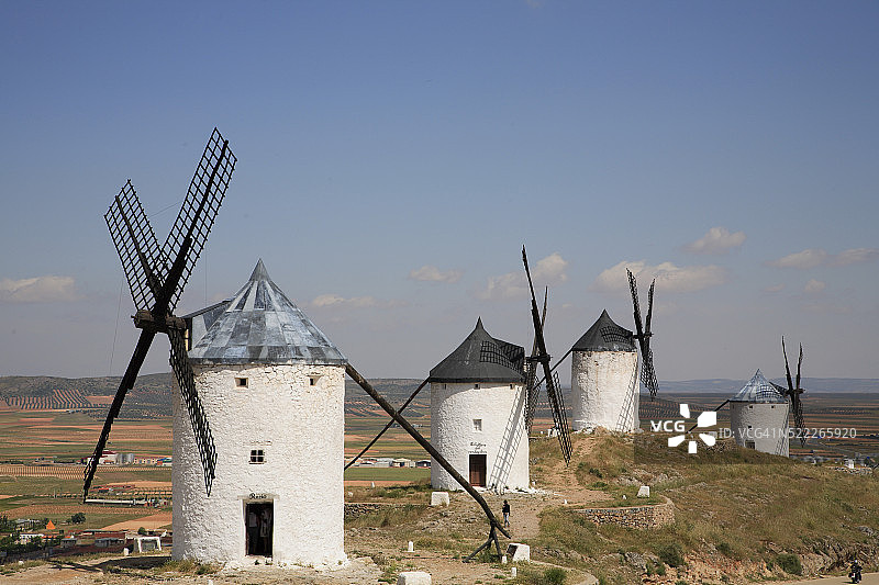 西班牙卡斯蒂利亚-拉曼恰孔苏埃格拉风车图片素材