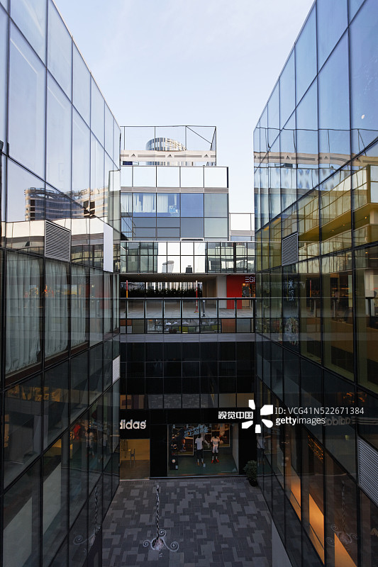 三里屯村的商店图片素材