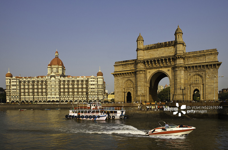印度门及泰姬陵酒店，孟买旅游区的地标图片素材