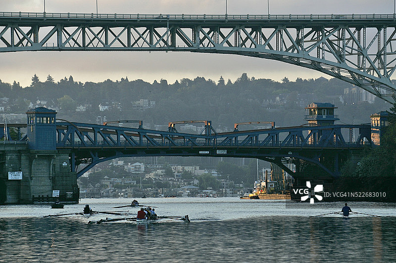西雅图桥梁赛艇运动图片素材