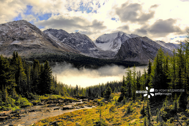 风暴消散图片素材