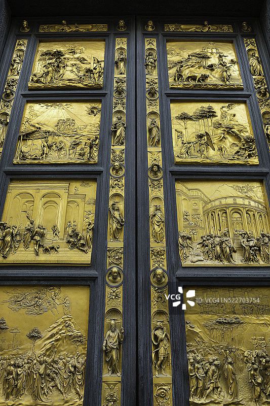 佛罗伦萨圣若翰洗者洗礼堂大门，意大利托斯卡纳图片素材