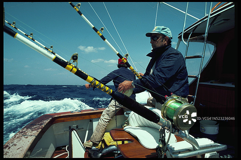 拖钓蓝枪鱼图片素材