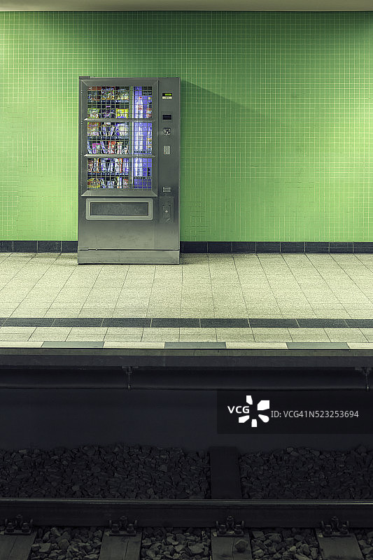 站台自动售货机图片素材