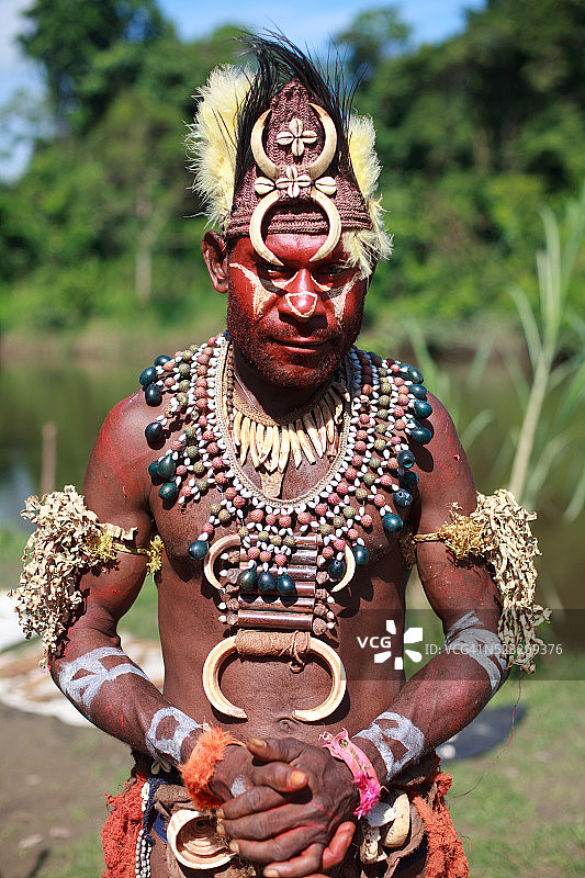 塞皮克河支流的仪式舞蹈，巴布亚新几内亚图片素材