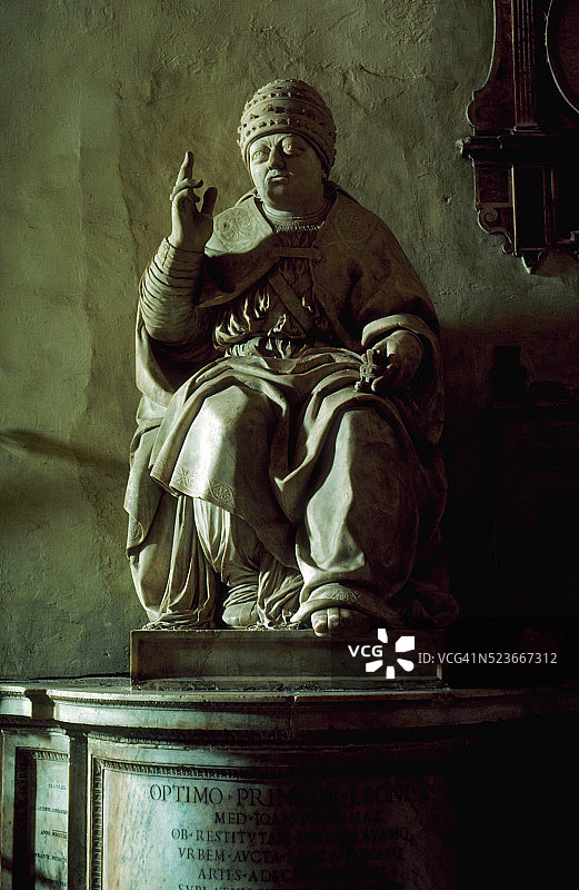 利奥十世教皇雕像图片素材