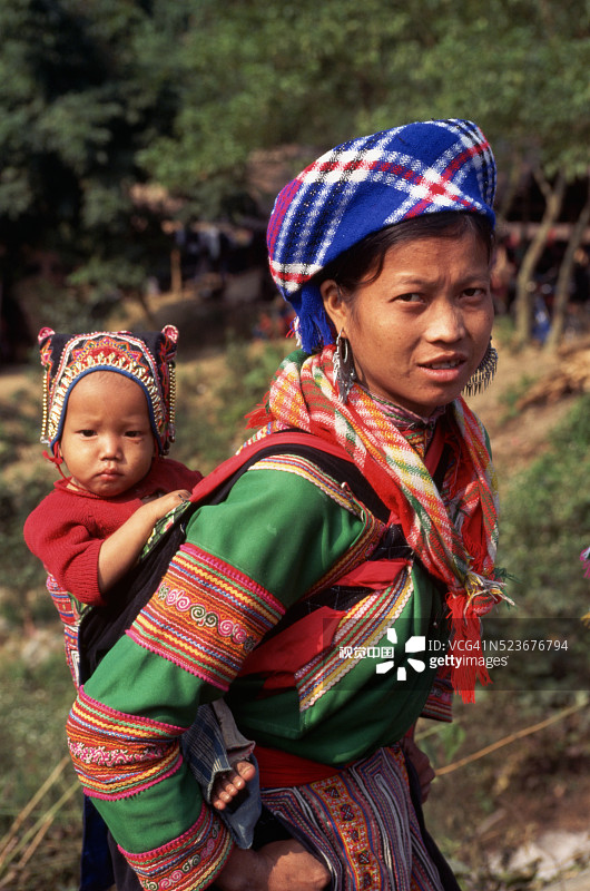 苗族母子图片素材