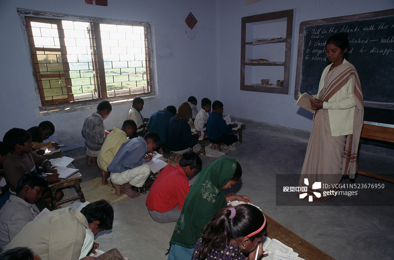 印度菩提伽耶学校里的孩子们图片素材