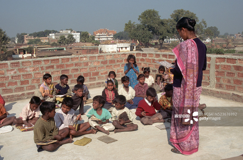 在印度菩提伽耶学校的学生图片素材
