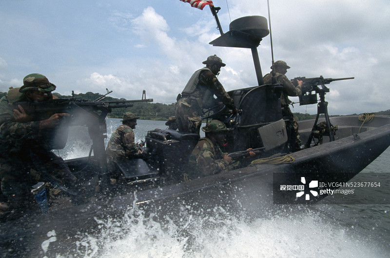 海豹突击队训练图片素材