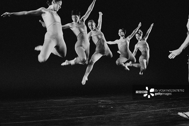 默里·路易斯和尼古拉斯舞蹈团表演者图片素材