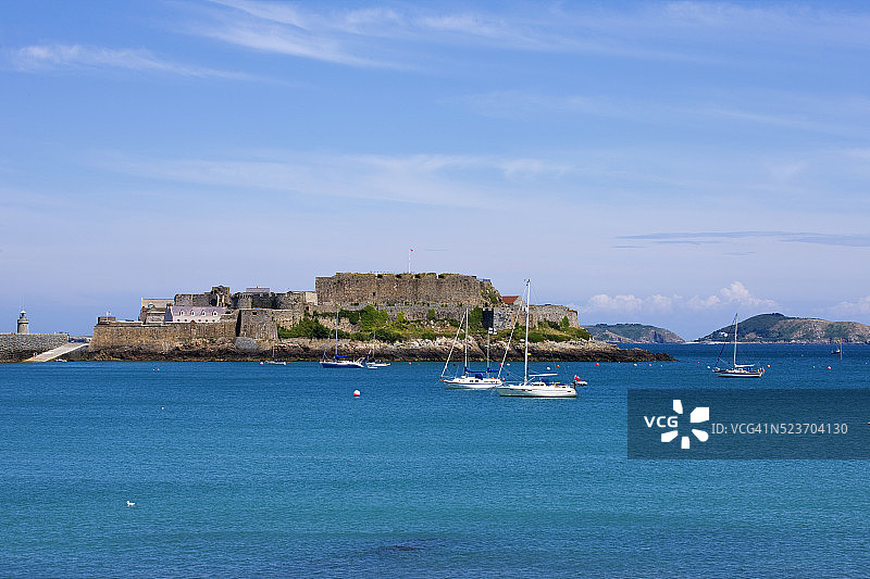 根西岛，海峡群岛：科内特城堡风光图片素材