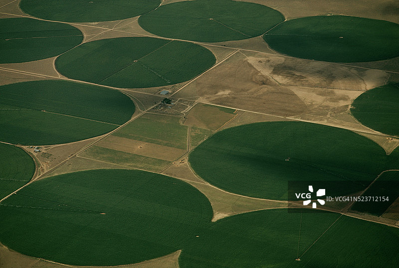 圆形农田图片素材