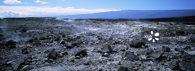 哈雷茂茂火山口图片素材