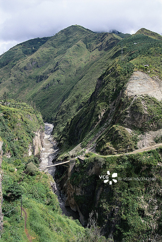 厄瓜多尔帕斯塔萨河峡谷图片素材