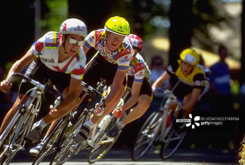 雷德蒙德德比绕圈赛中的自行车赛图片素材