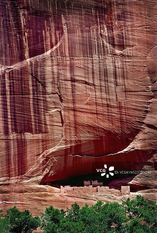 峡谷切利国家纪念碑的白宫遗址悬崖住所图片素材