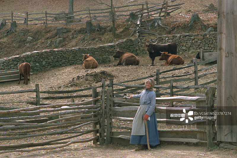 在活历史农场的服装女士图片素材