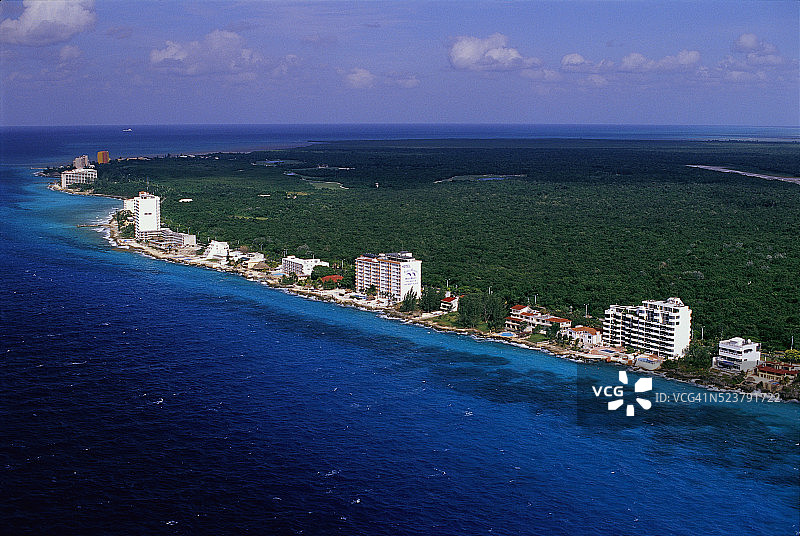 科苏梅尔海岸线酒店航拍图片素材