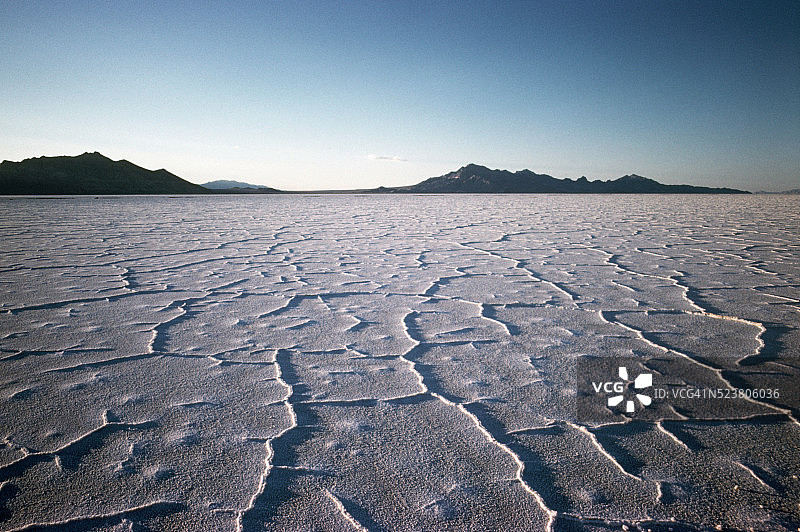 博纳维尔盐滩的干燥景象图片素材