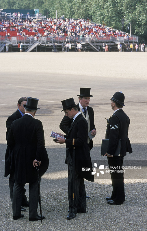 等待女王图片素材