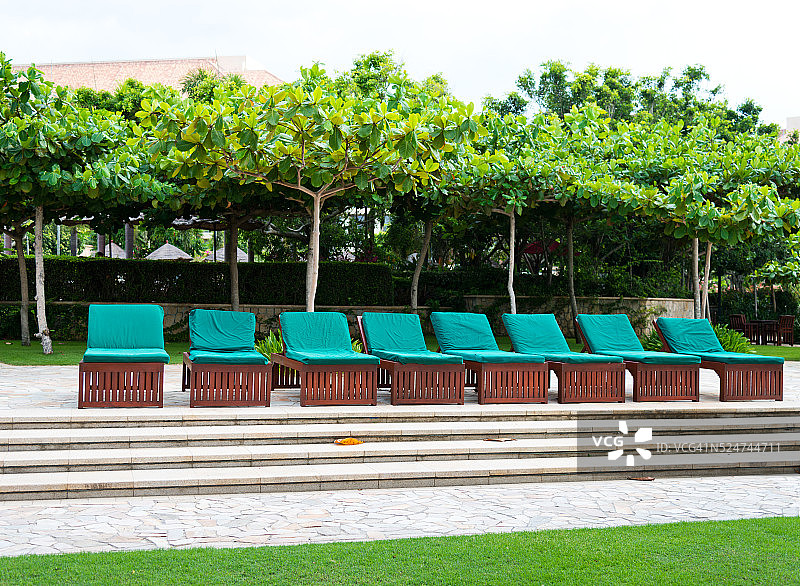 日光浴图片素材