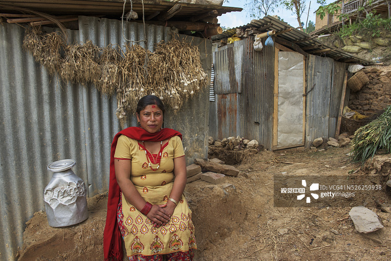 尼泊尔卡夫雷地区纳拉地震救援工作图片素材