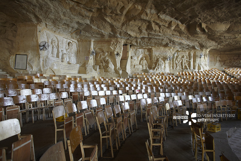 开罗穆卡塔姆山上的洞穴教堂图片素材