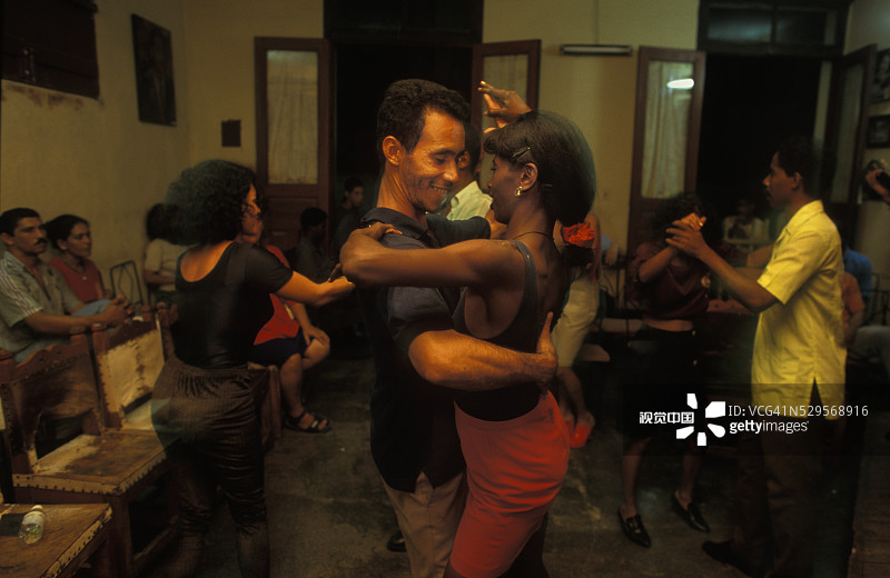 在索恩之家跳舞图片素材