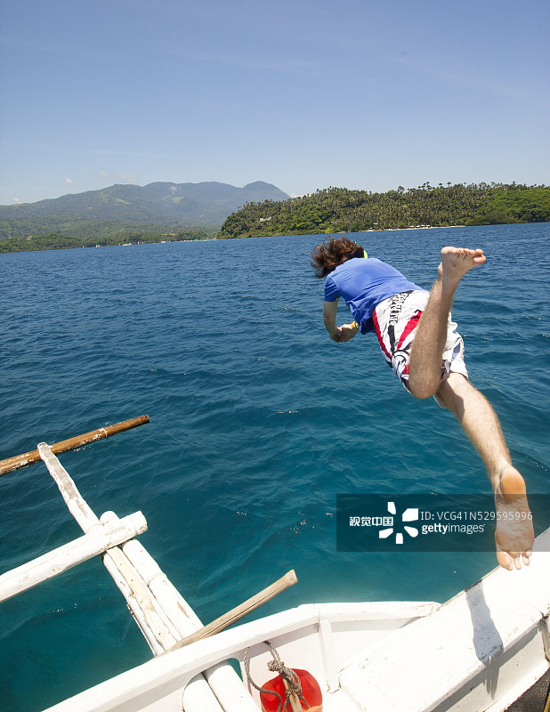 潜入菲律宾的Puerto Galera海湾图片素材