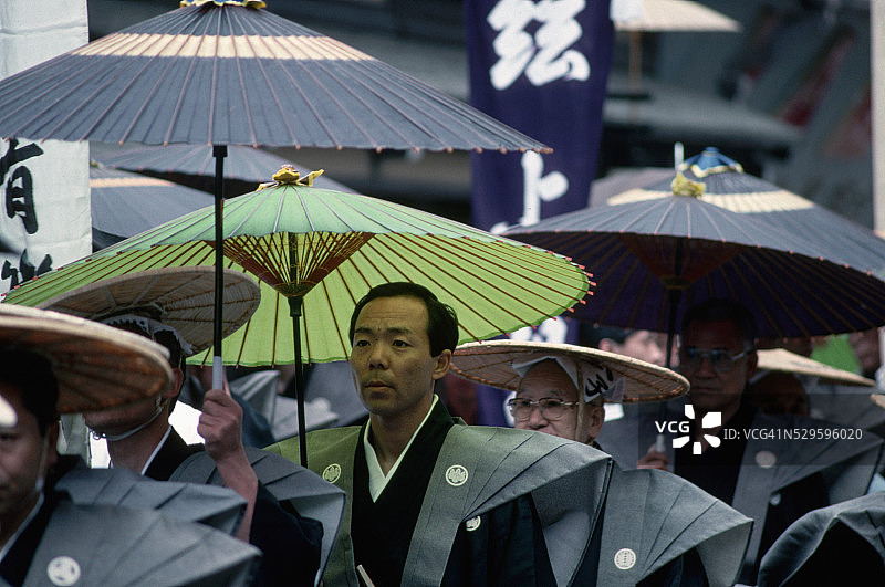 高山祭的神道教祭司图片素材
