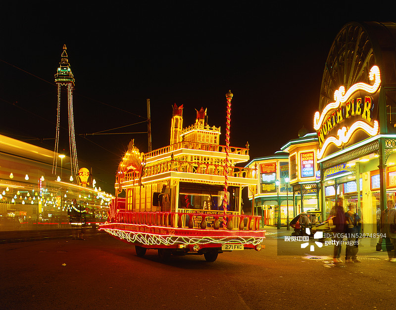 布莱克浦夜间游乐区图片素材