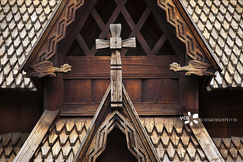 木板教堂十字架图片素材