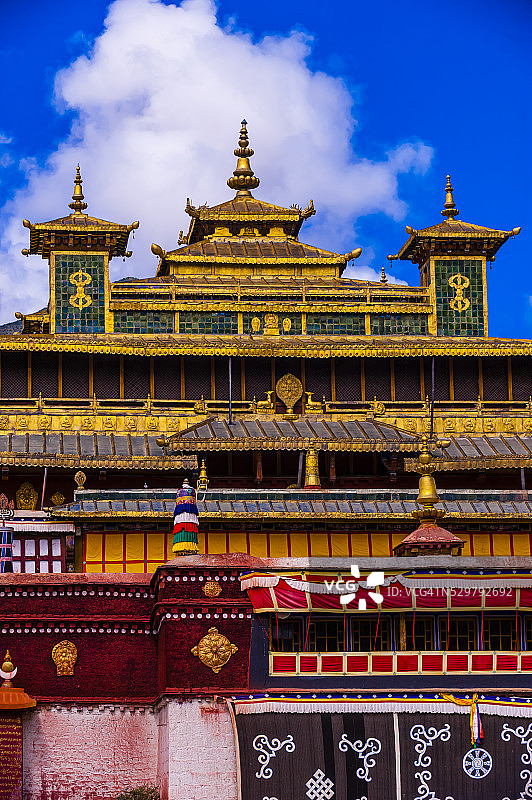 中国西藏自治区山南市扎囊县桑耶寺图片素材