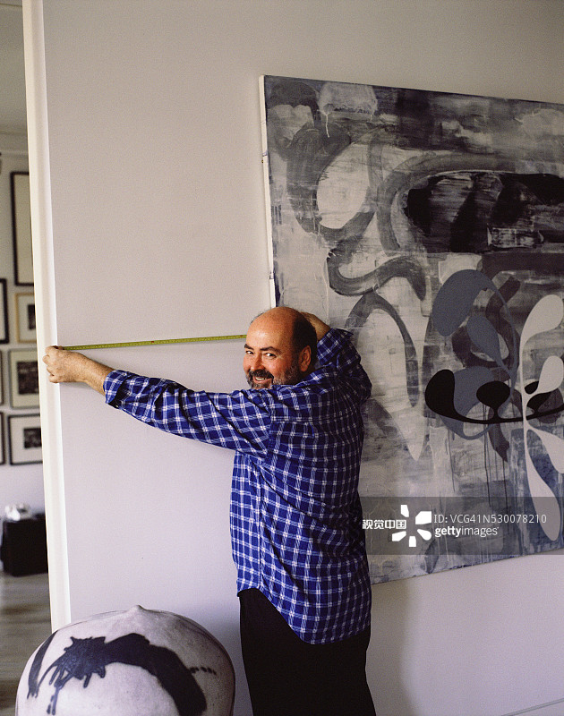 查尔斯·考尔斯绘画测量墙图片素材